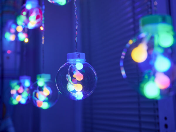 Lampki LED kurtyna kule świąteczne choinkowe 3m 108LED multikolor - obrazek 2
