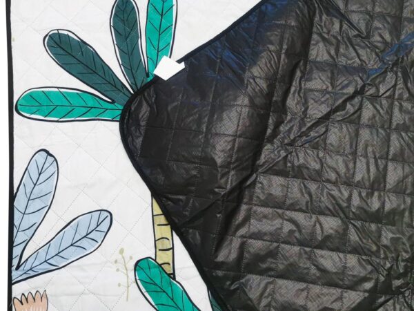 Koc piknikowy mata plażowa wodoodporna z izolacją składana na biwak palmy 150 x 200 cm - obrazek 4