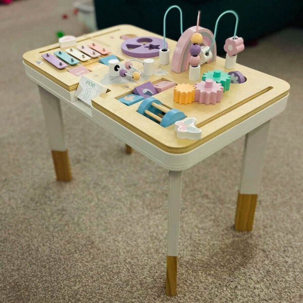 Stolik manipulacyjny LULILO montessori różowy - obrazek 14
